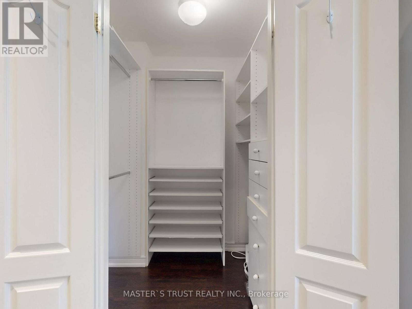 11 - 260 Russell Hill Road, Toronto (Casa Loma), Ontario  M4V 2T2 - Photo 27 - C12445074