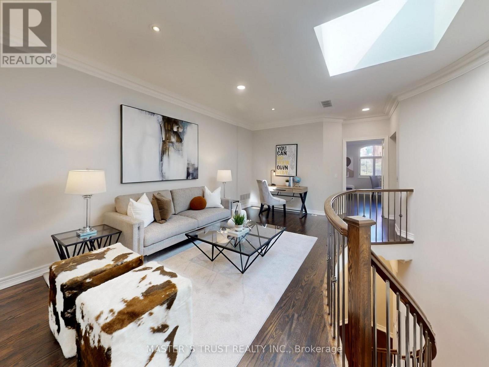 11 - 260 Russell Hill Road, Toronto (Casa Loma), Ontario  M4V 2T2 - Photo 33 - C12445074
