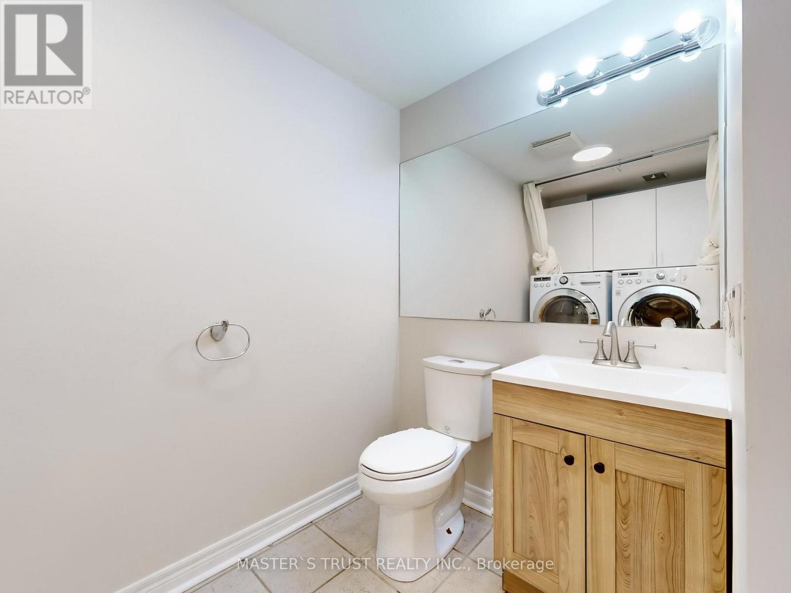 11 - 260 Russell Hill Road, Toronto (Casa Loma), Ontario  M4V 2T2 - Photo 42 - C12445074