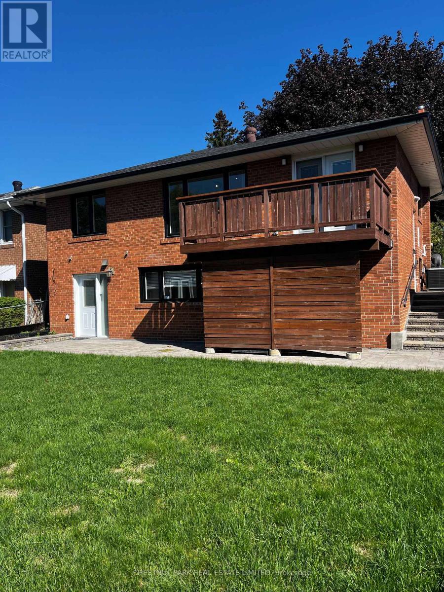 142 Sloane Avenue, Toronto, Ontario  M4A 2B7 - Photo 15 - C12444200