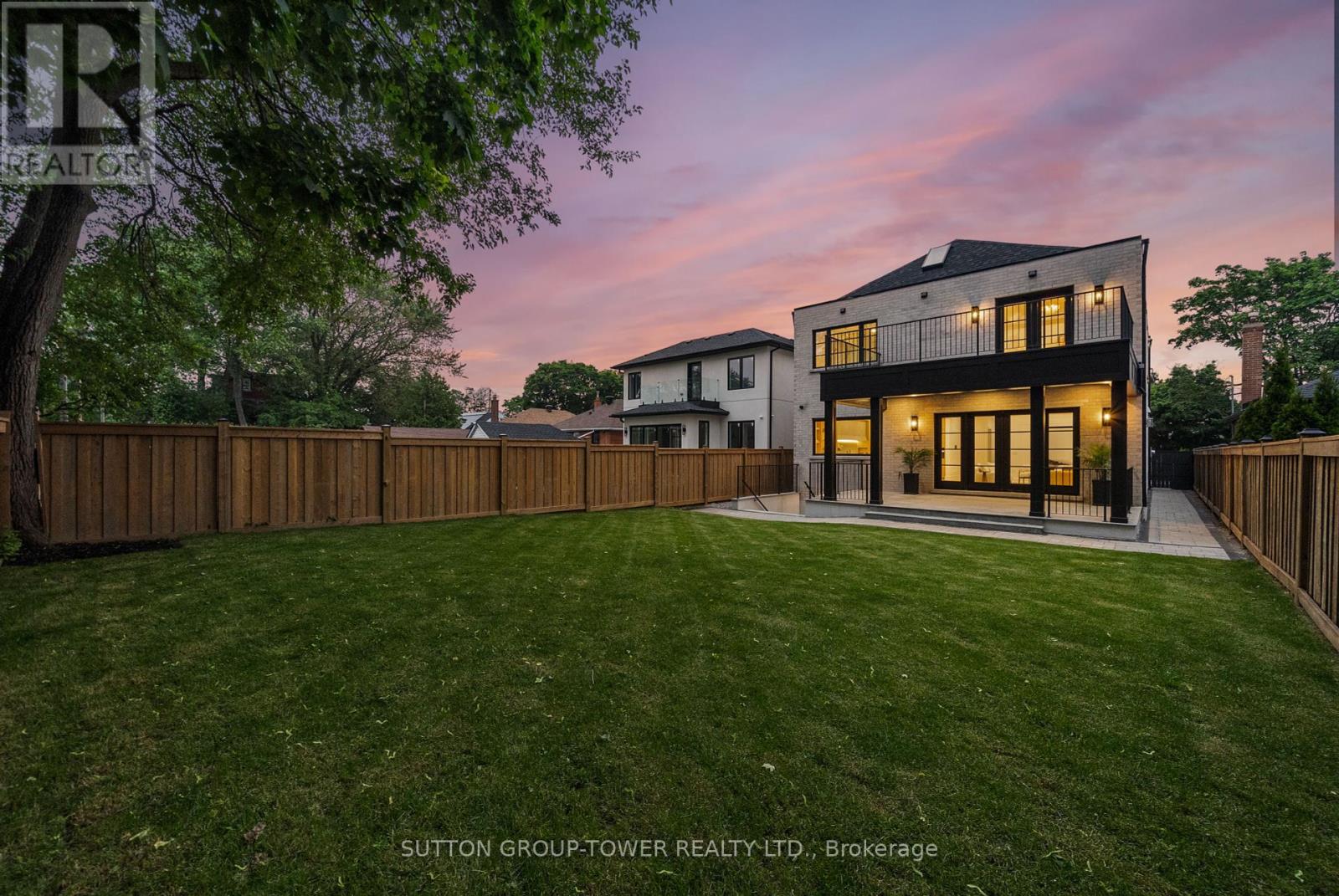 121 Edgecroft Road, Toronto (Stonegate-Queensway), Ontario  M8Z 2C2 - Photo 40 - W12224183