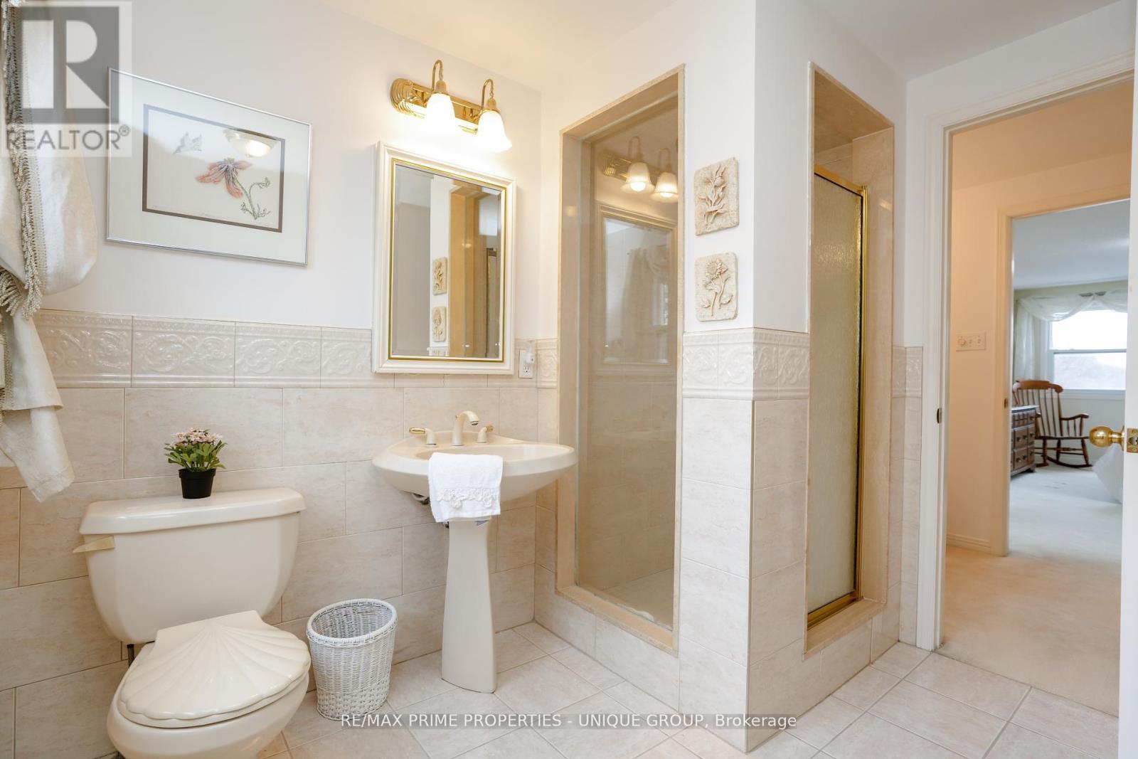 9 Longwater Chase, Markham (Unionville), Ontario  L3R 4A1 - Photo 20 - N12445067