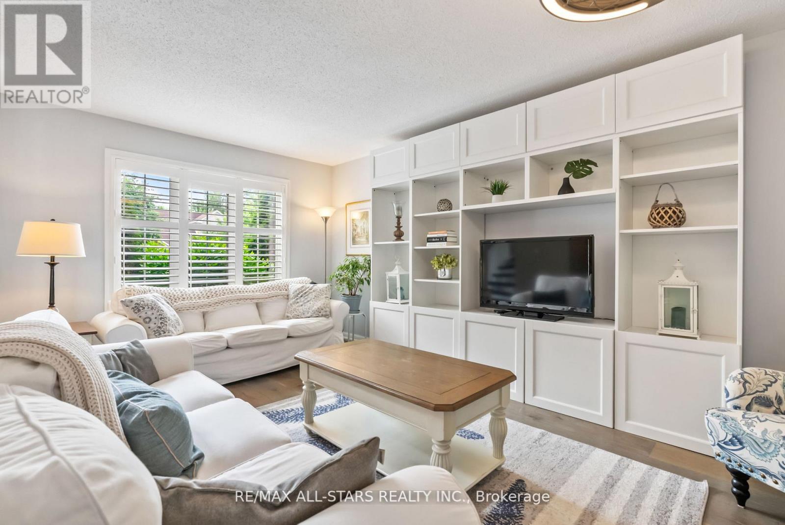 32 Meadows End Crescent, Uxbridge, Ontario  L9P 0A5 - Photo 6 - N12445079