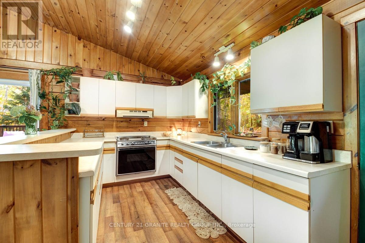 1831 South Baptiste Lake Road, Hastings Highlands, Ontario  K0L 1C0 - Photo 13 - X12445089