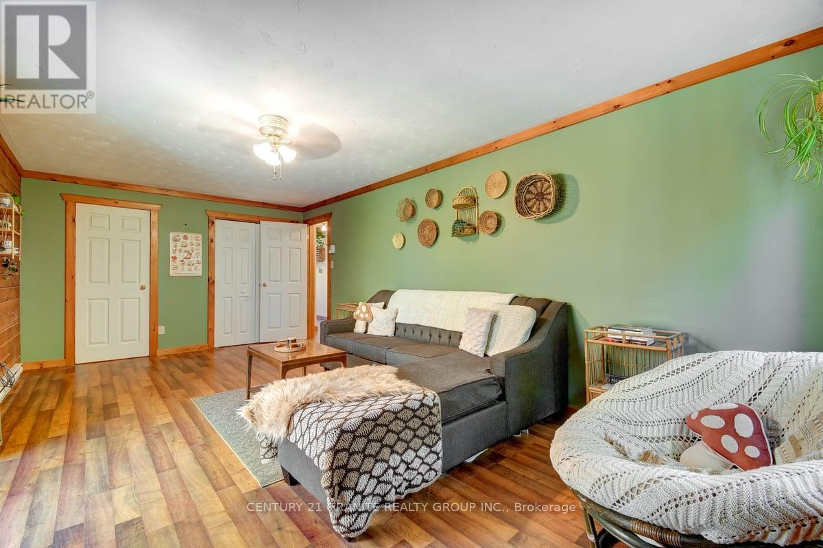 1831 South Baptiste Lake Road, Hastings Highlands, Ontario  K0L 1C0 - Photo 16 - X12445089