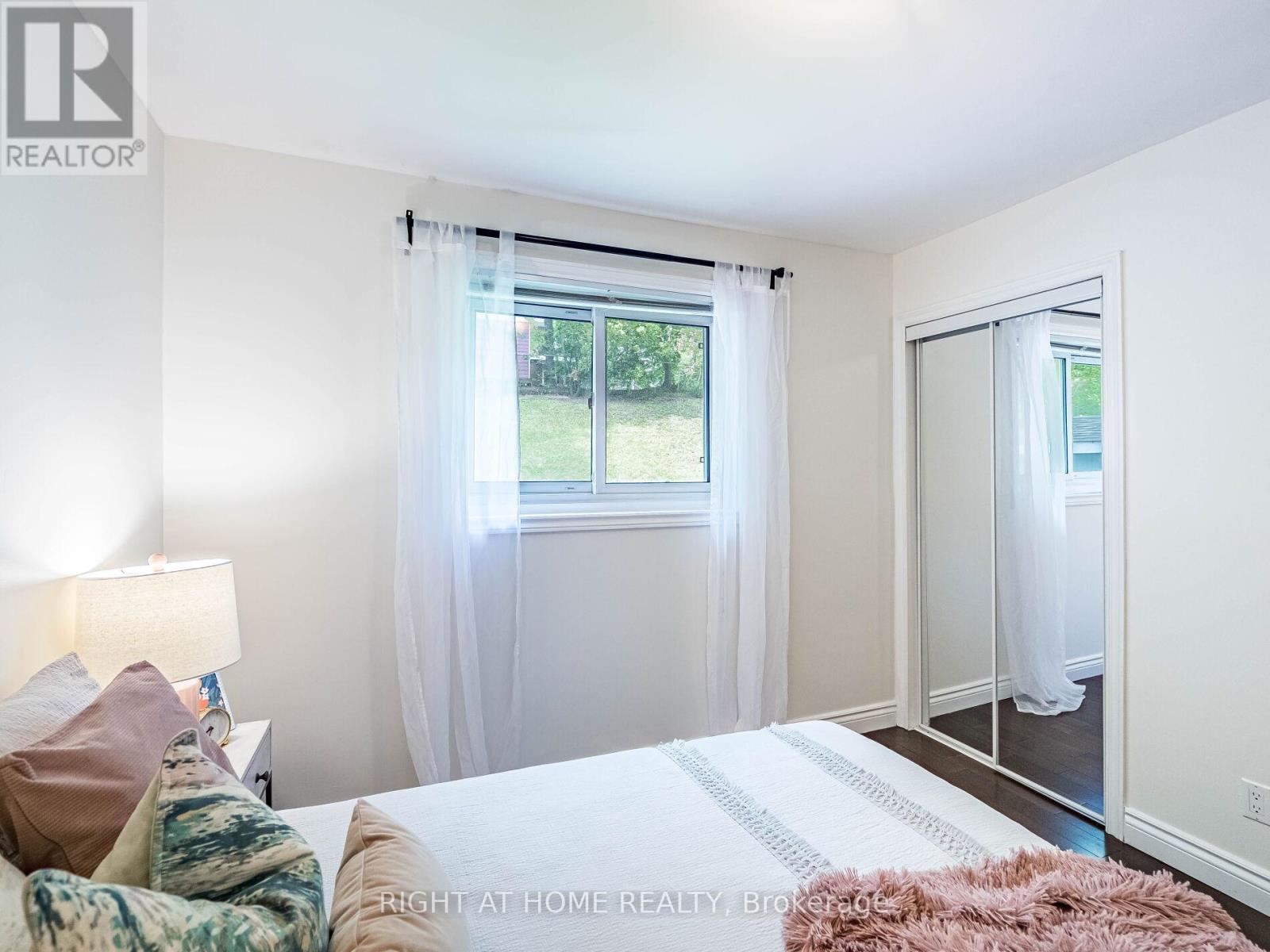 118 Bonham Boulevard, Mississauga (Streetsville), Ontario  L5M 1C7 - Photo 26 - W12445085