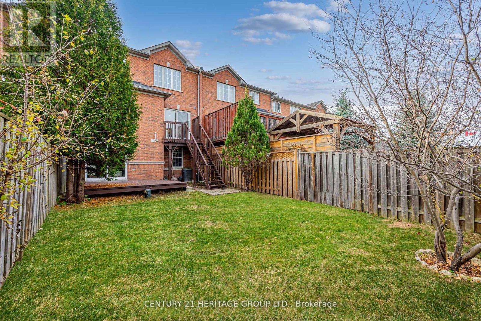 114 Millcliff Circle, Aurora, Ontario  L4G 7N9 - Photo 7 - N12435675