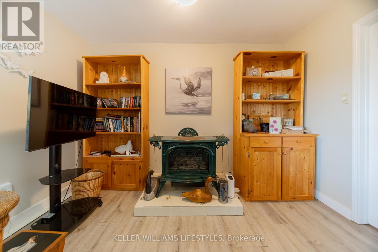 72553 Princess Street, Bluewater (Hay), Ontario  N0M 2T0 - Photo 12 - X12445101