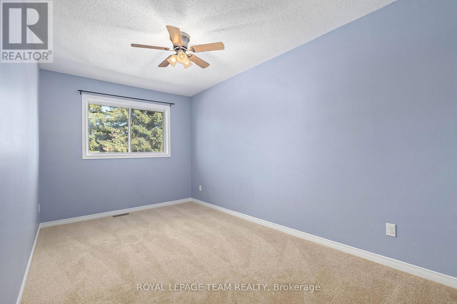 93 Royal Oak Court Court, Ottawa, Ontario  K1T 3N9 - Photo 24 - X12445100