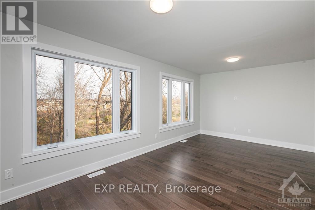 A - 861 Connaught Avenue, Ottawa, Ontario  K2B 5M5 - Photo 14 - X12445122