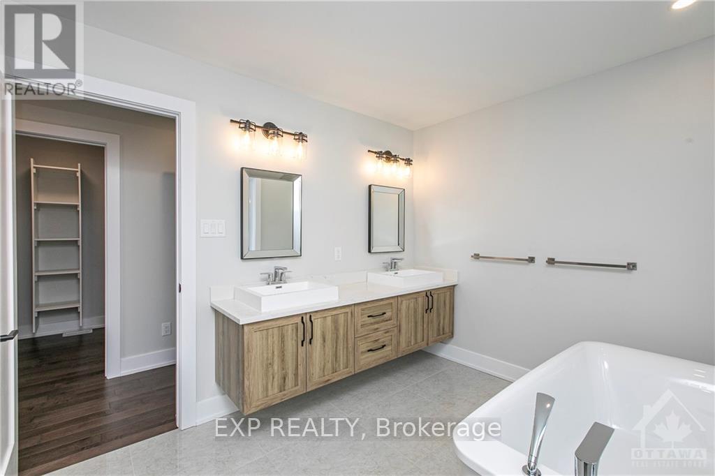 A - 861 Connaught Avenue, Ottawa, Ontario  K2B 5M5 - Photo 16 - X12445122