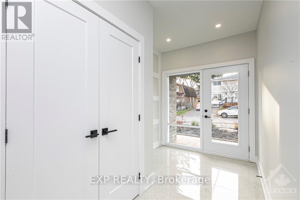 A - 861 Connaught Avenue, Ottawa, Ontario  K2B 5M5 - Photo 2 - X12445122
