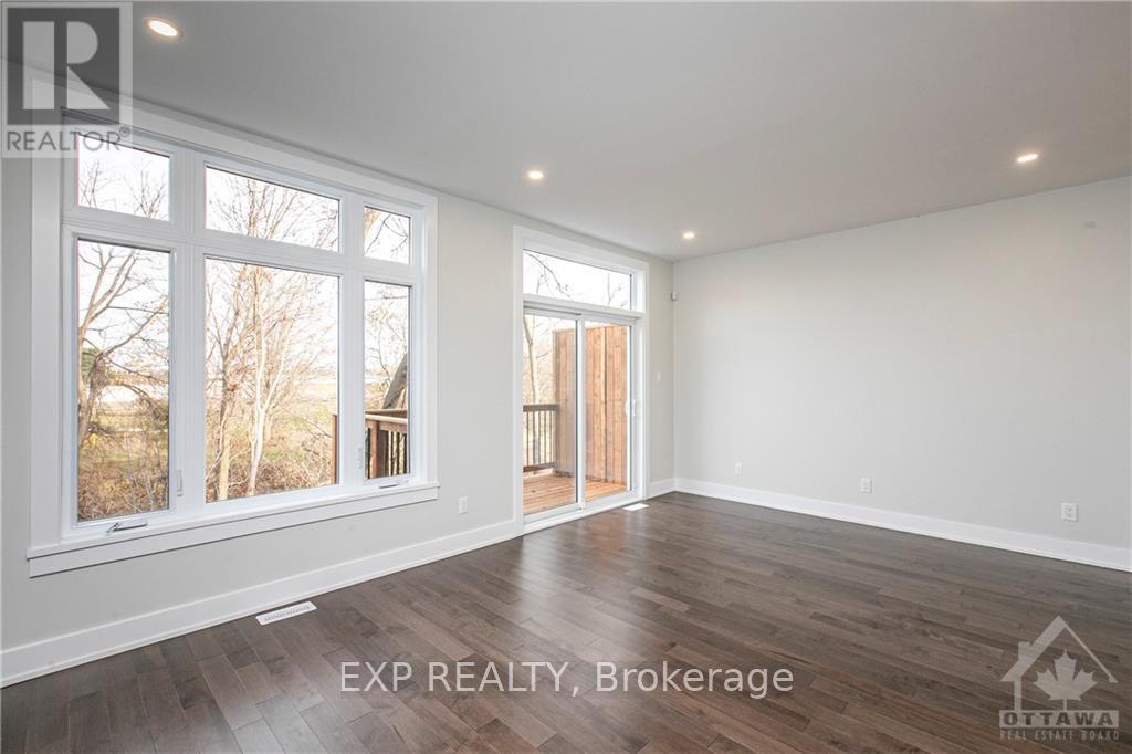 A - 861 Connaught Avenue, Ottawa, Ontario  K2B 5M5 - Photo 6 - X12445122