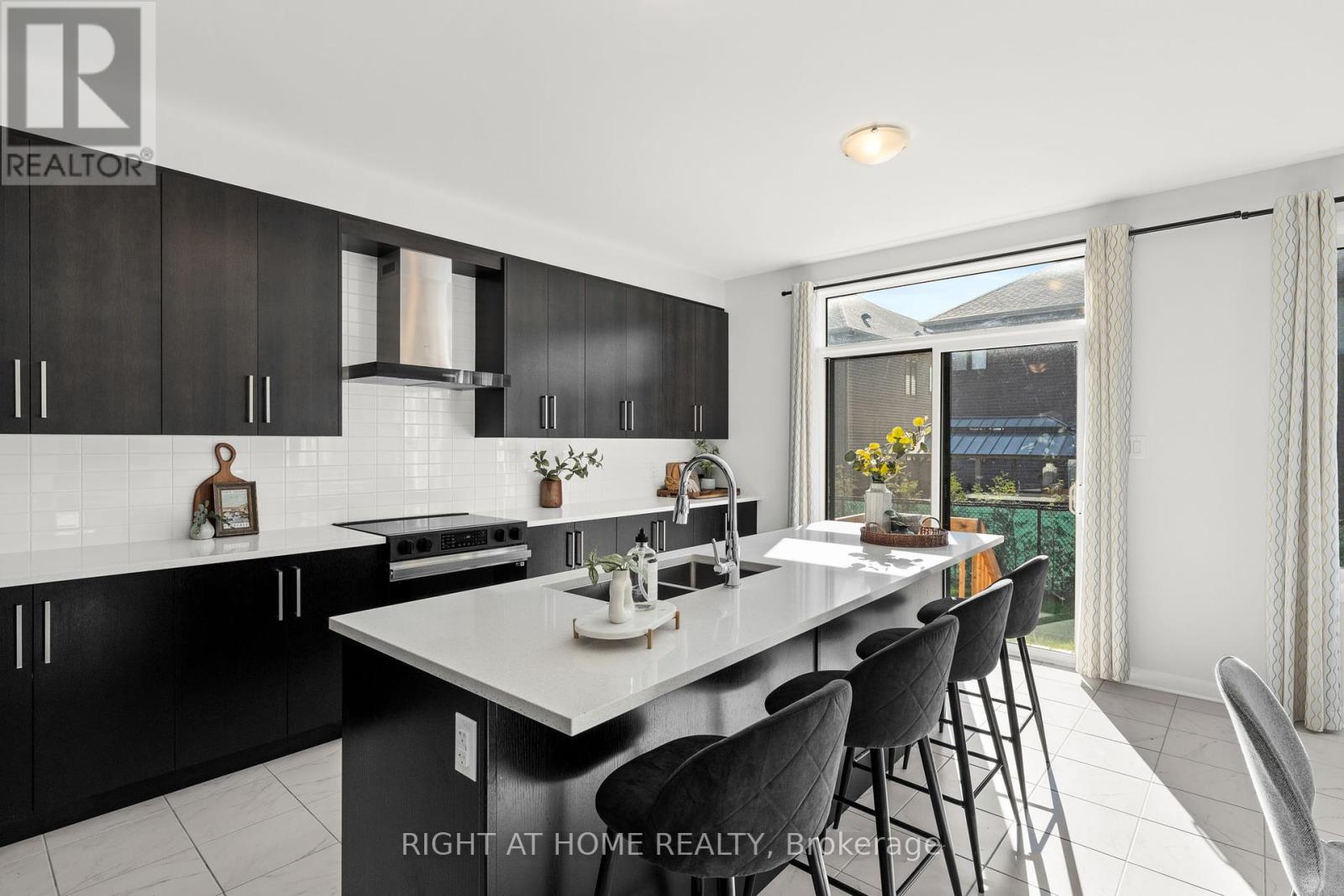 762 Shoal Street, Ottawa, Ontario  K4M 0X5 - Photo 17 - X12445124