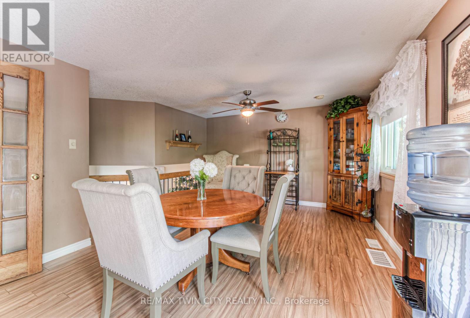 82 Roseneath Crescent, Kitchener, Ontario  N2E 1V9 - Photo 18 - X12445054