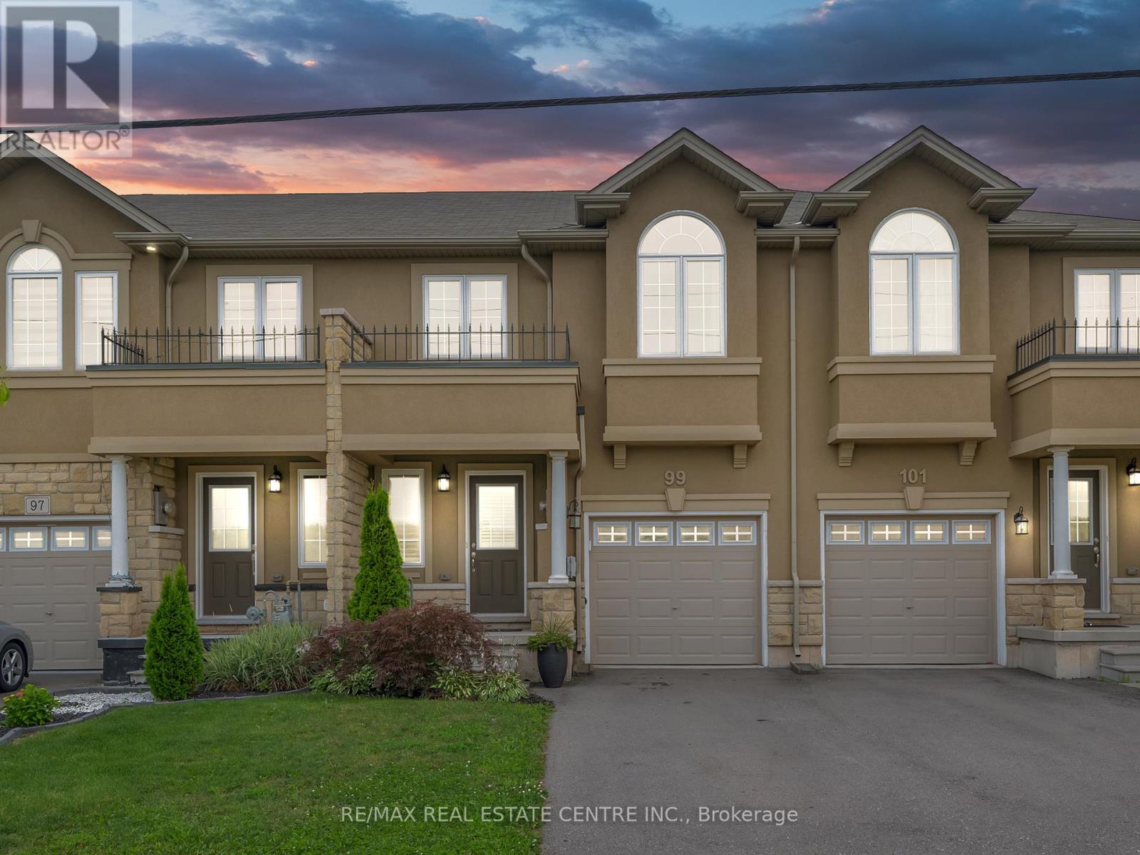 99 PENNY LANE, Hamilton, Ontario