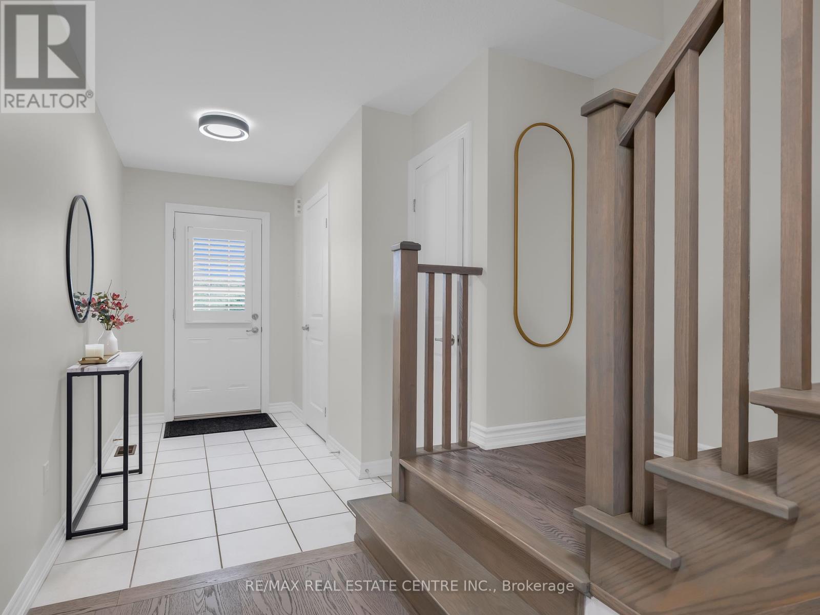 99 Penny Lane, Hamilton, Ontario  L8J 0E3 - Photo 3 - X12445056