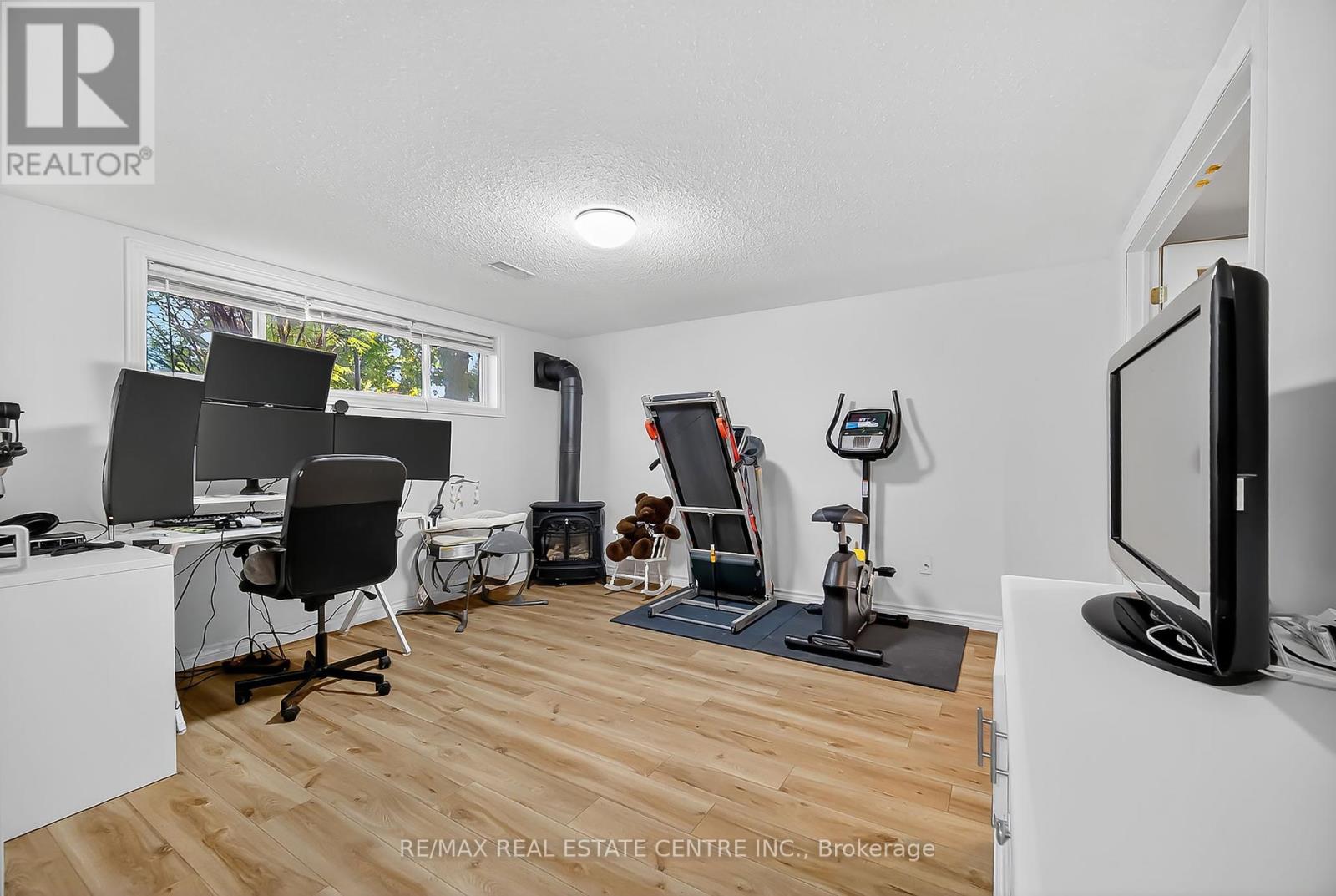 1131 Pearson Drive, Woodstock (Woodstock - North), Ontario  N4S 8J4 - Photo 23 - X12445069