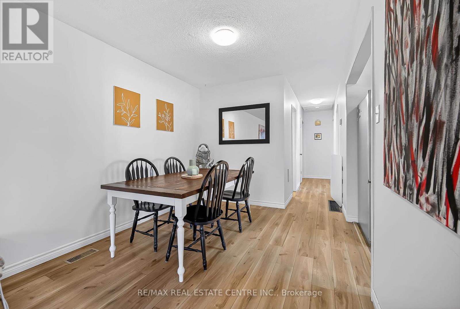 1131 Pearson Drive, Woodstock (Woodstock - North), Ontario  N4S 8J4 - Photo 8 - X12445069