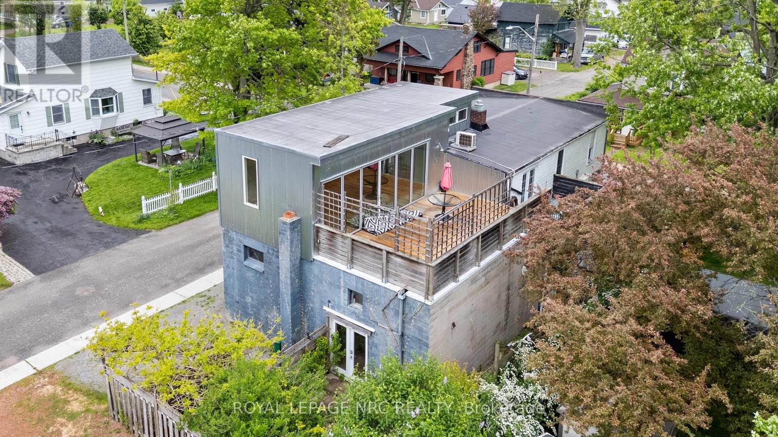 301 Derby Road, Fort Erie, Ontario  L0S 1B0 - Photo 3 - X12445133