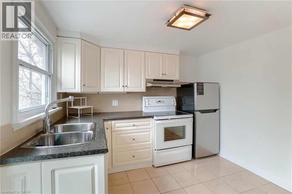 160 Welland Avenue, St. Catharines, Ontario  L2R 2N6 - Photo 18 - 40776432