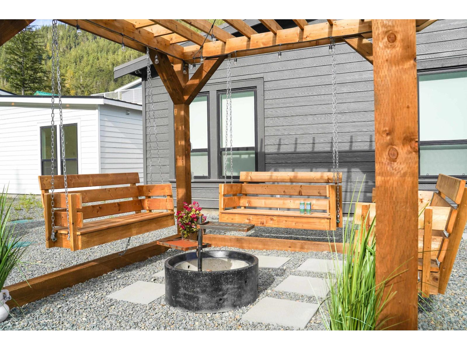 Hg 184 71384 Grove Place, Sunshine Valley, Sunshine Valley, British Columbia  V0X 1L5 - Photo 3 - R3053705