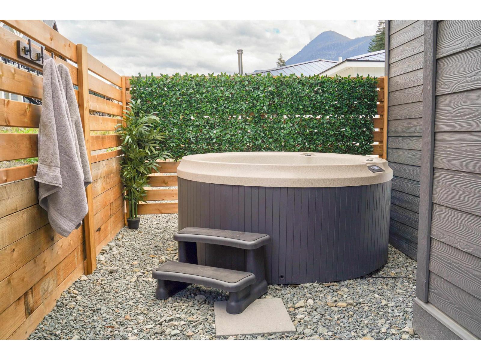 Hg 184 71384 Grove Place, Sunshine Valley, Sunshine Valley, British Columbia  V0X 1L5 - Photo 21 - R3053705