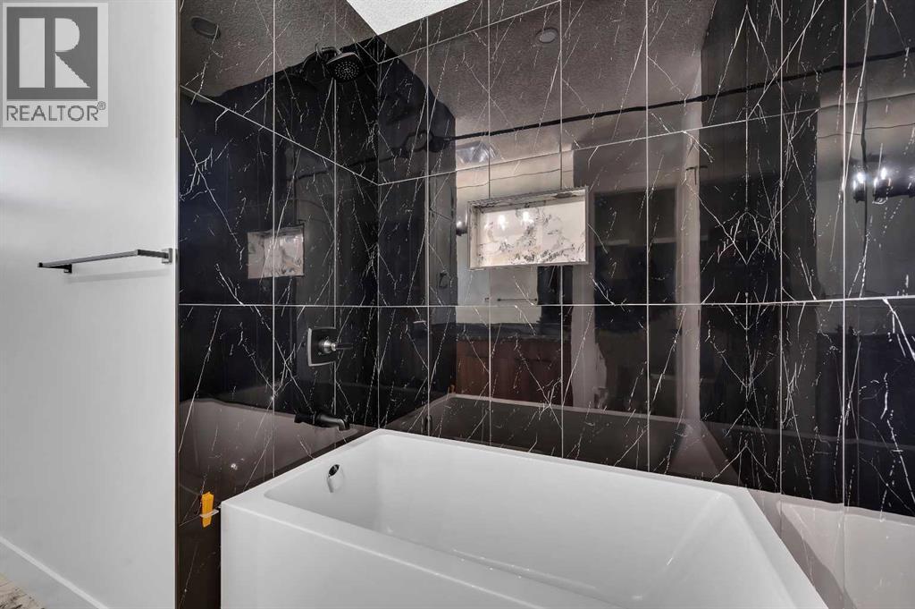 23 Edgewood Place Nw, Calgary, Alberta  T3A 2T8 - Photo 20 - A2249946