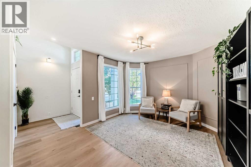 132 Hidden Valley Crescent Nw, Calgary, Alberta  T3A 4Z4 - Photo 3 - A2257775
