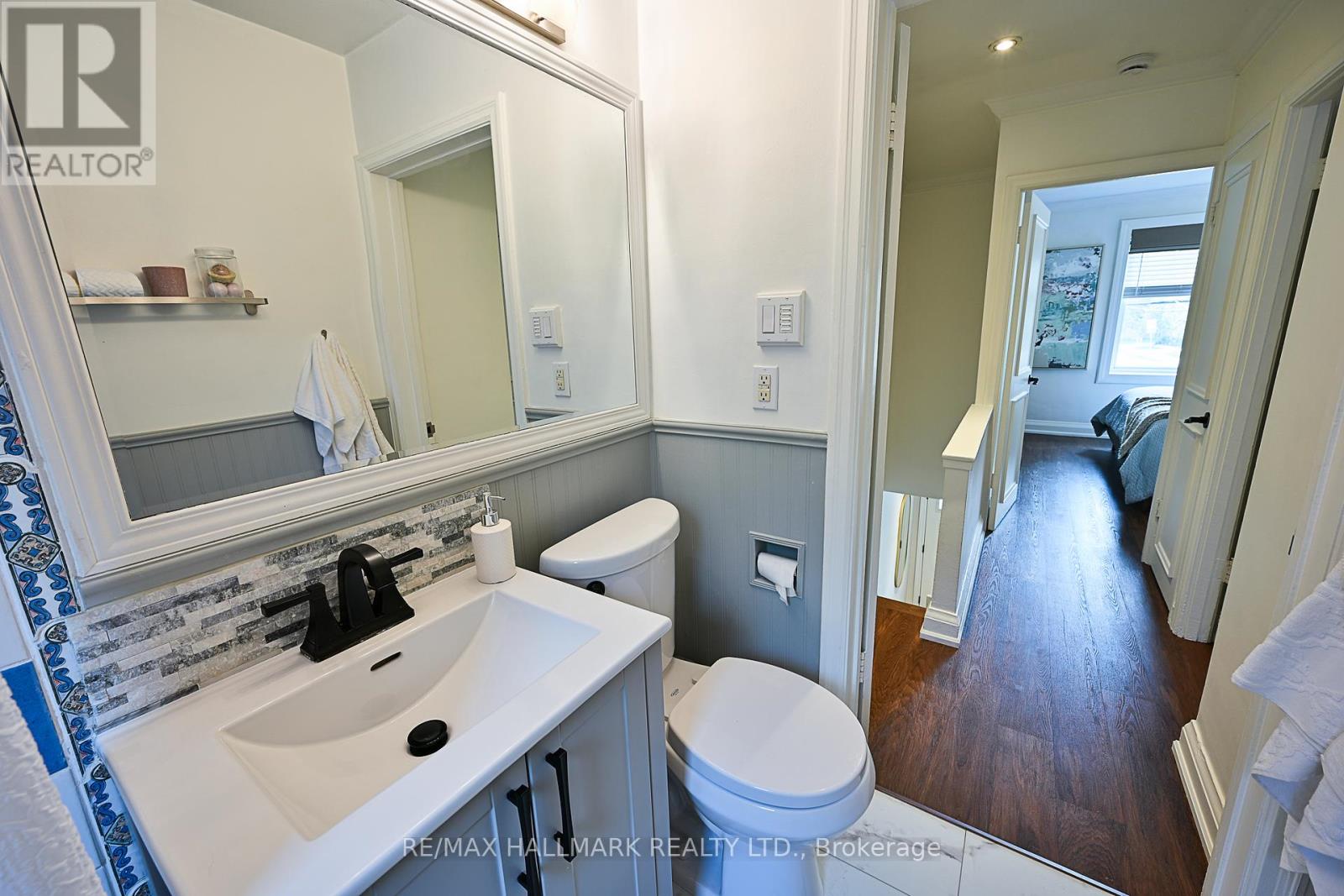 3318 Bathurst Street, Toronto, Ontario  M6A 2B6 - Photo 21 - C12425038