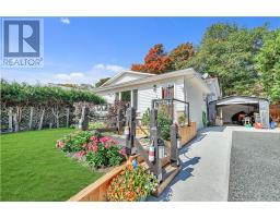 5 Feltz Road, Elliot Lake, Ontario