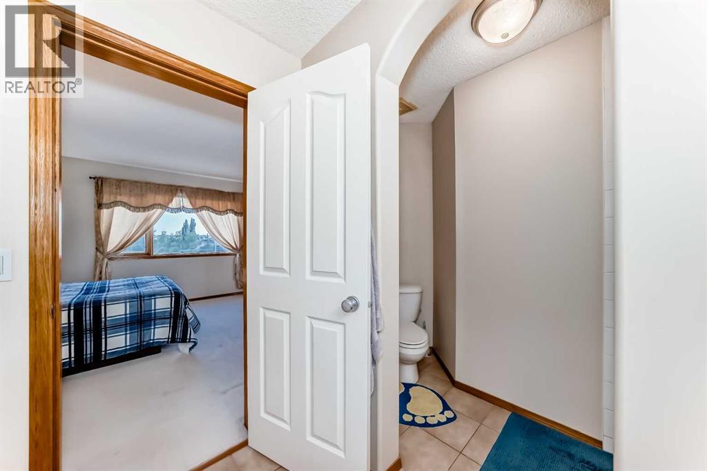 75 Hampstead Way Nw, Calgary, Alberta  T3A 6E5 - Photo 28 - A2251010