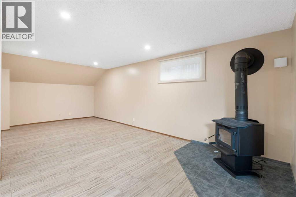 28 Whitworth Road Ne, Calgary, Alberta  T1Y 6A7 - Photo 27 - A2261737