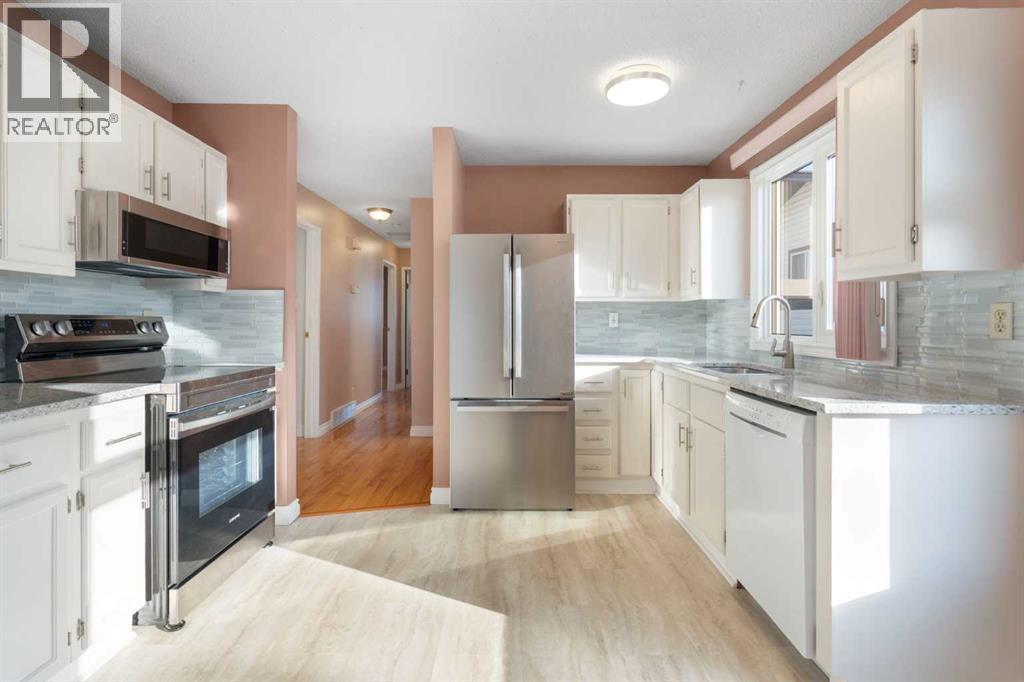 28 Whitworth Road Ne, Calgary, Alberta  T1Y 6A7 - Photo 12 - A2261737