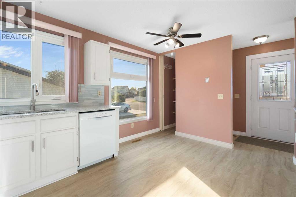 28 Whitworth Road Ne, Calgary, Alberta  T1Y 6A7 - Photo 13 - A2261737