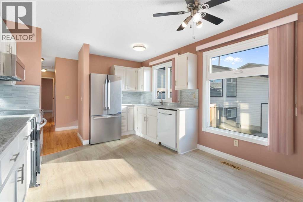 28 Whitworth Road Ne, Calgary, Alberta  T1Y 6A7 - Photo 9 - A2261737