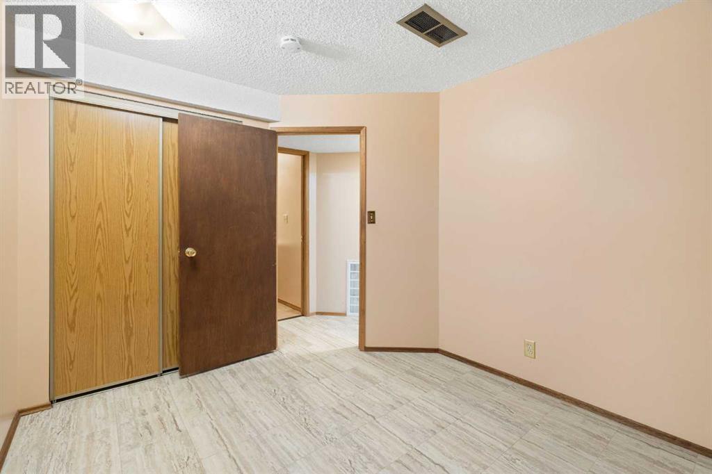 28 Whitworth Road Ne, Calgary, Alberta  T1Y 6A7 - Photo 39 - A2261737