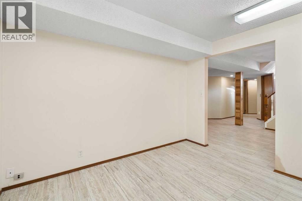 28 Whitworth Road Ne, Calgary, Alberta  T1Y 6A7 - Photo 35 - A2261737