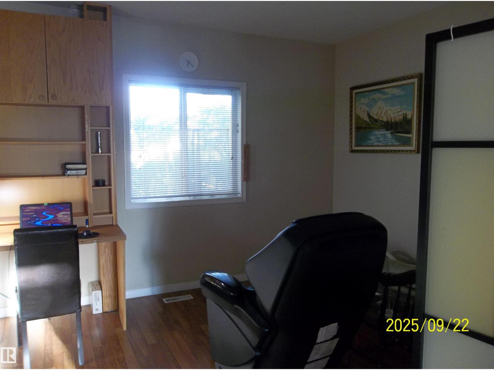 11824 79 St Nw, Edmonton, Alberta  T5B 2L1 - Photo 10 - E4460866