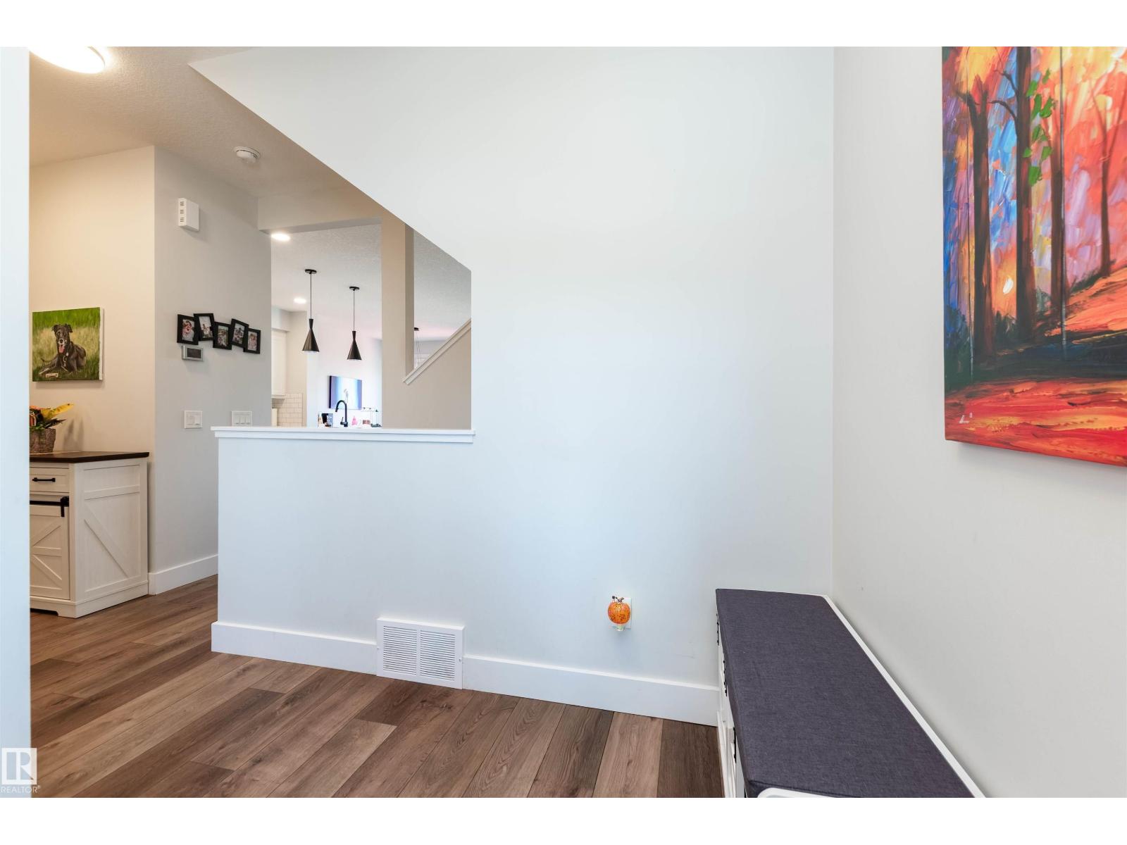 3805 Cherry Lo Sw, Edmonton, Alberta  T6X 2K7 - Photo 2 - E4460868