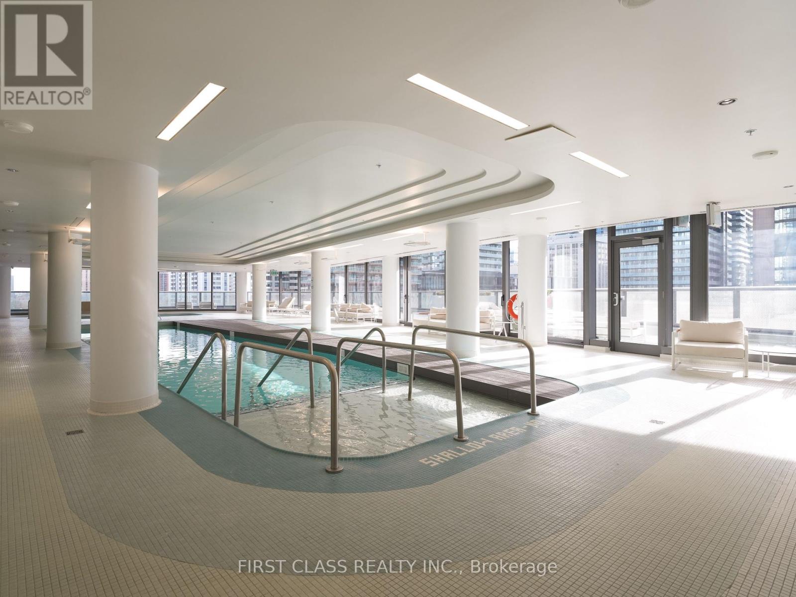 1404 - 11 Wellesley Street W, Toronto (Bay Street Corridor), Ontario  M4Y 0G4 - Photo 32 - C12445086