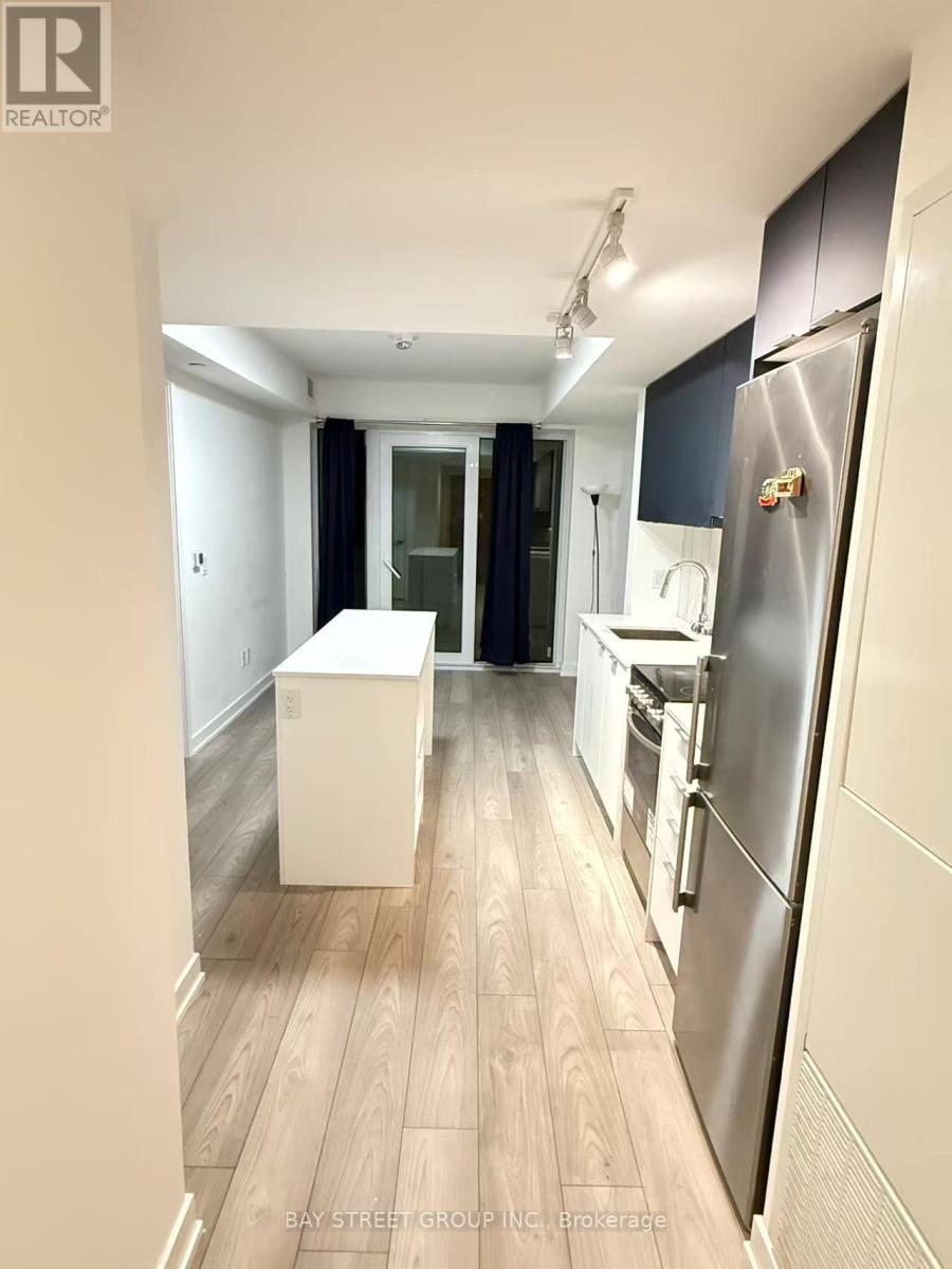 901 - 8 Tippett Road, Toronto, Ontario  M3H 0E7 - Photo 4 - C12445117