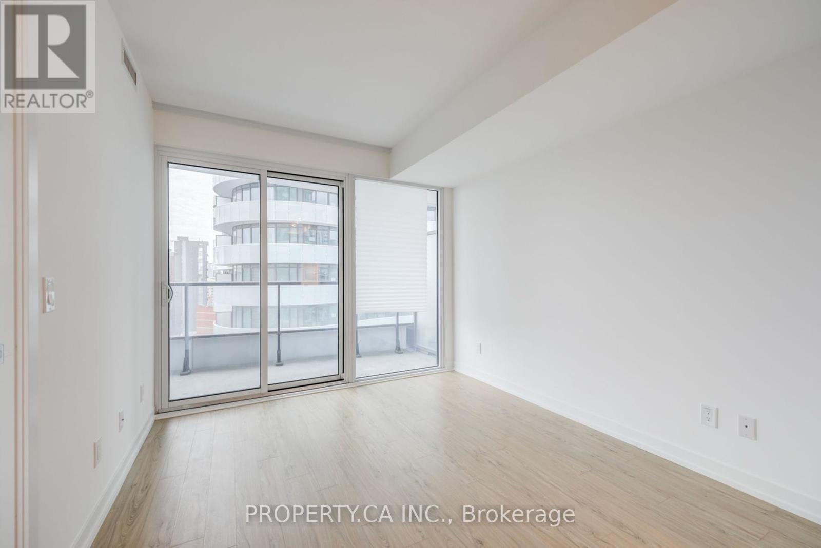 1701 - 85 Wood Street, Toronto, Ontario  M4Y 0E8 - Photo 5 - C12445121