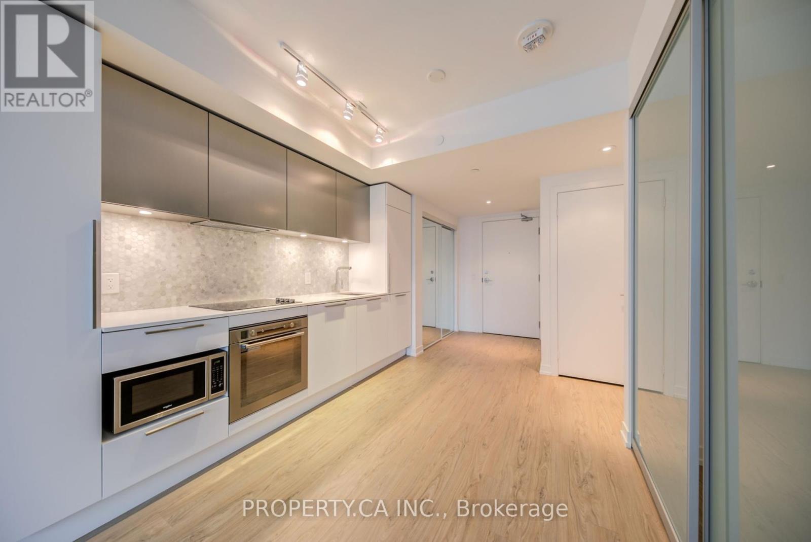 1701 - 85 Wood Street, Toronto, Ontario  M4Y 0E8 - Photo 9 - C12445121