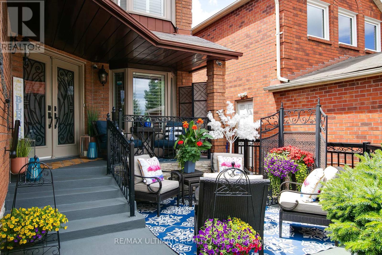 77 Morningview Trail, Toronto (Rouge), Ontario  M4G 3C1 - Photo 2 - E12445096