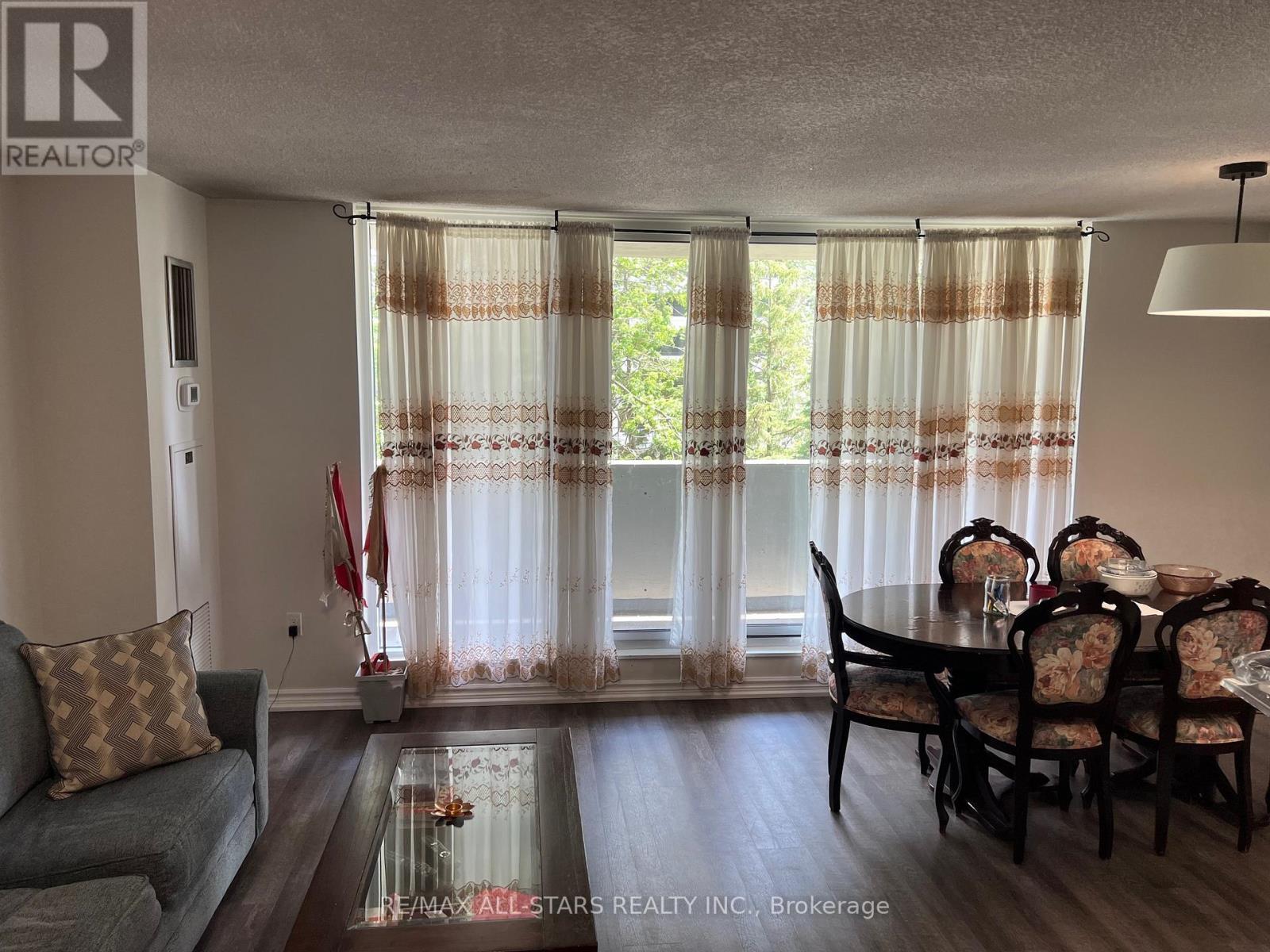 310 - 100 Prudential Drive, Toronto (Dorset Park), Ontario  M1P 4V4 - Photo 2 - E12445108