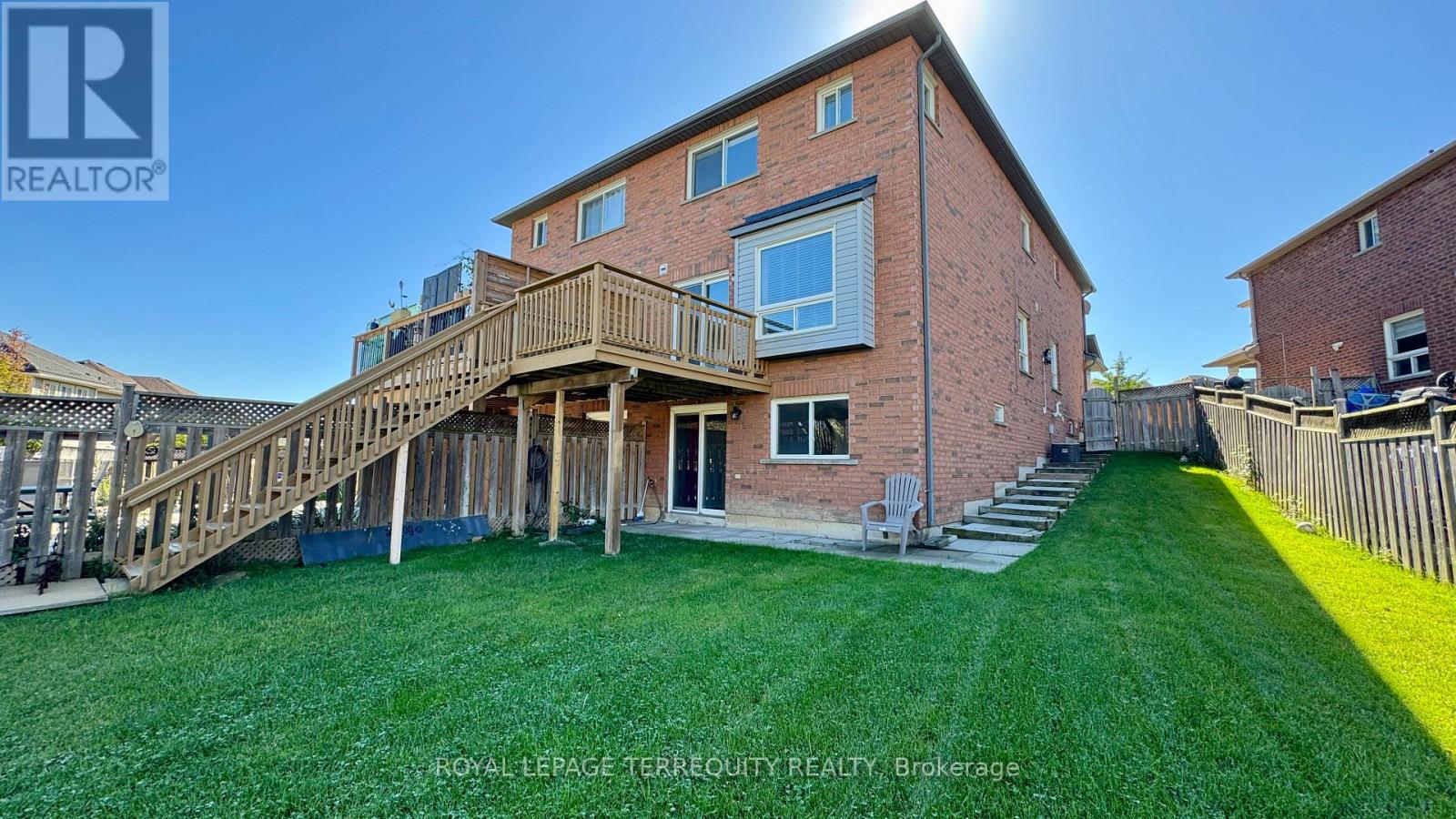 95 Tiller Trail, Brampton, Ontario  L6X 4S7 - Photo 2 - W12439698