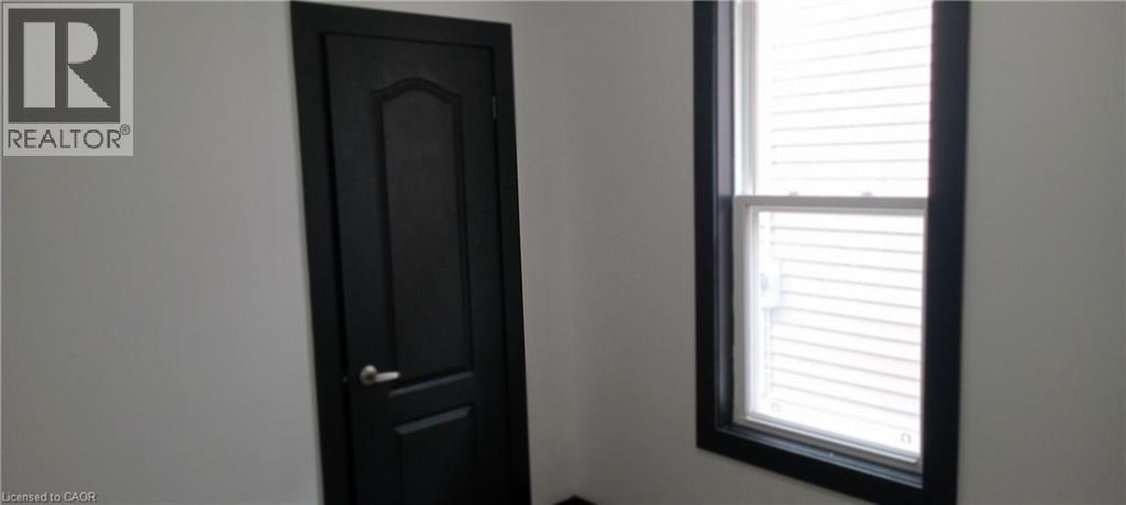 98 Welland Street N, Thorold, Ontario  L2V 2C1 - Photo 6 - 40776434