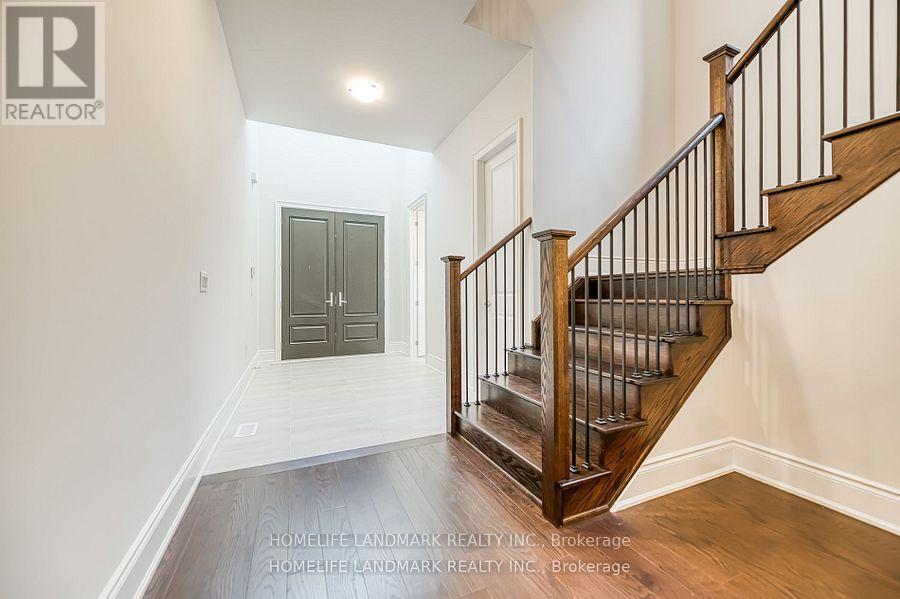 160 Winthrop Crescent, Vaughan (Vellore Village), Ontario  L3L 0G9 - Photo 3 - N12445092