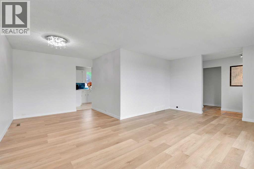 300 Sackville Drive Sw, Calgary, Alberta  T2W 0W9 - Photo 6 - A2254043